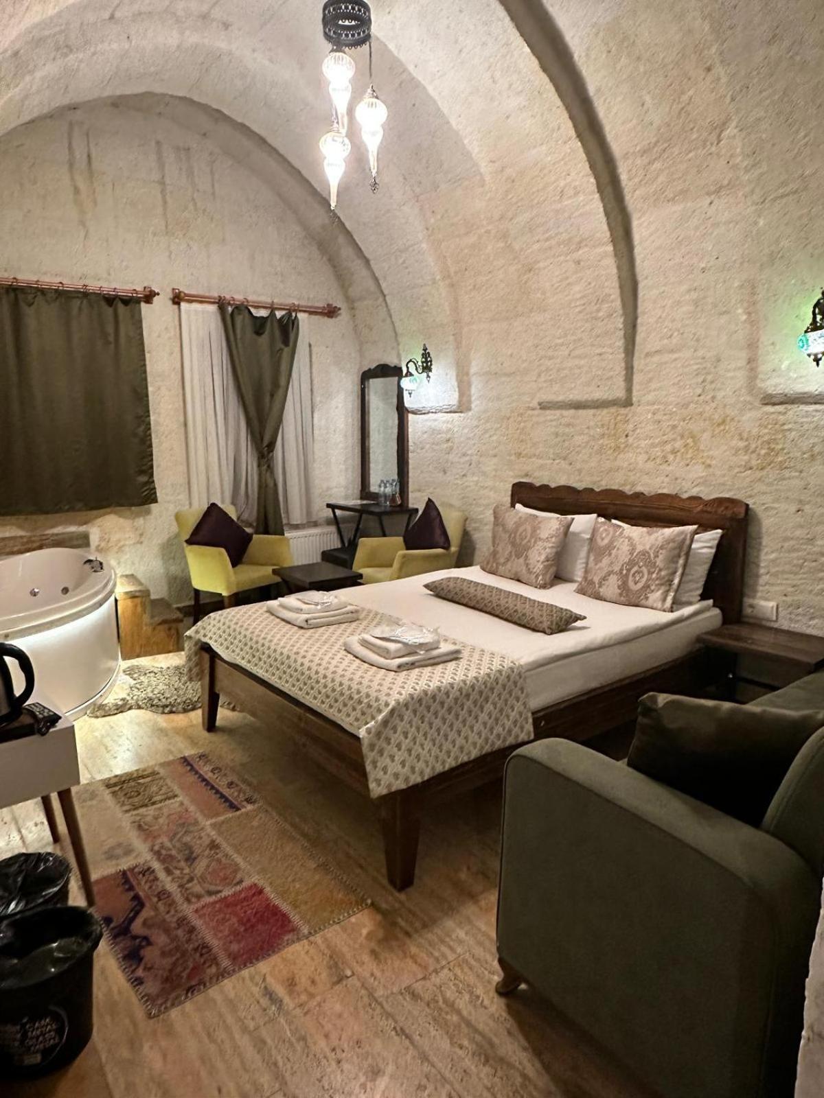 Heritage Cave Inn Hotel Göreme Rum bild