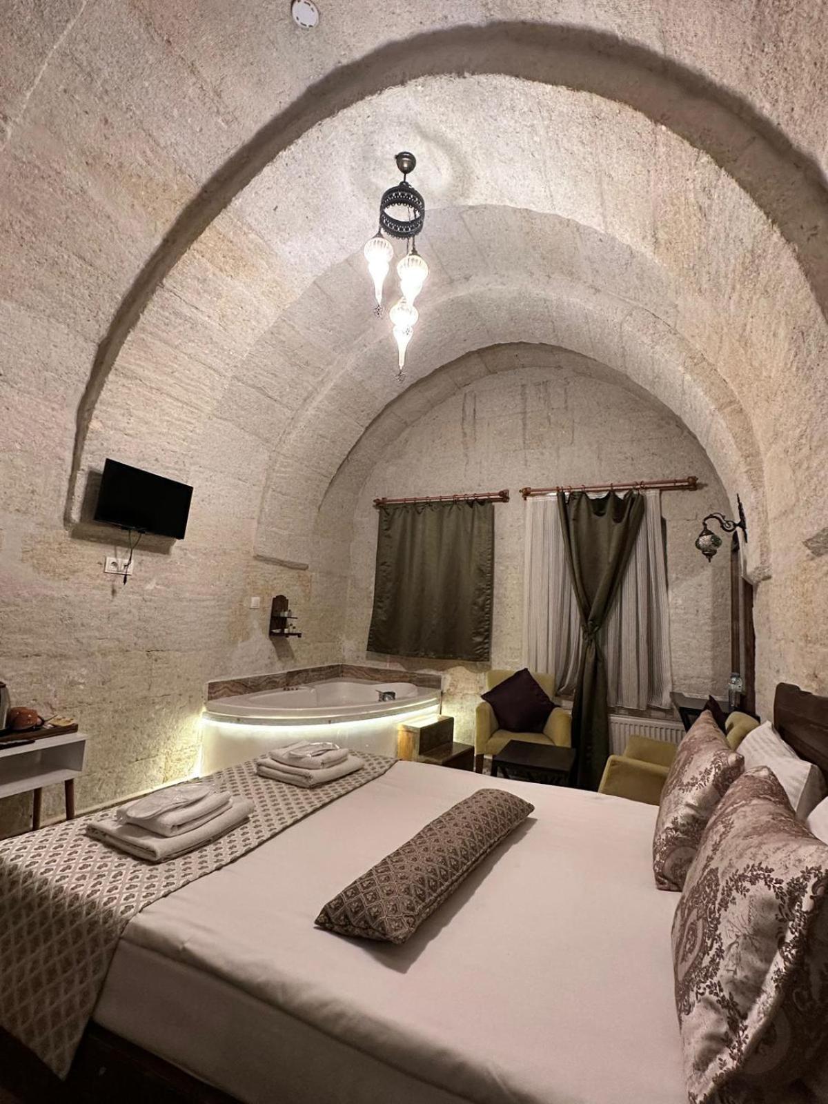 Heritage Cave Inn Hotel Göreme Rum bild